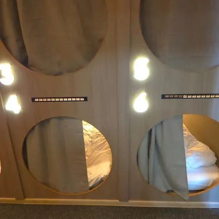 Capsbook Kopanina 2 Kapselhotell *