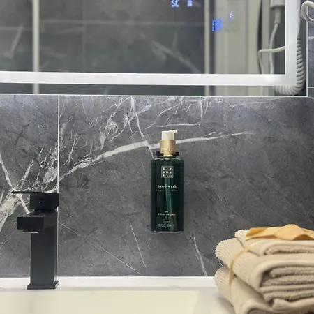 Capsbook Kopanina 2 Kapselhotell *