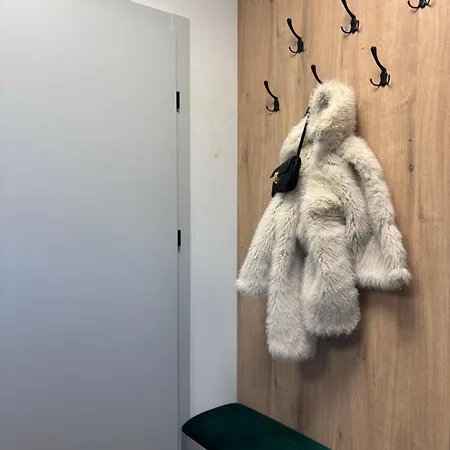 Capsbook Kopanina 2 Hotel cápsula *